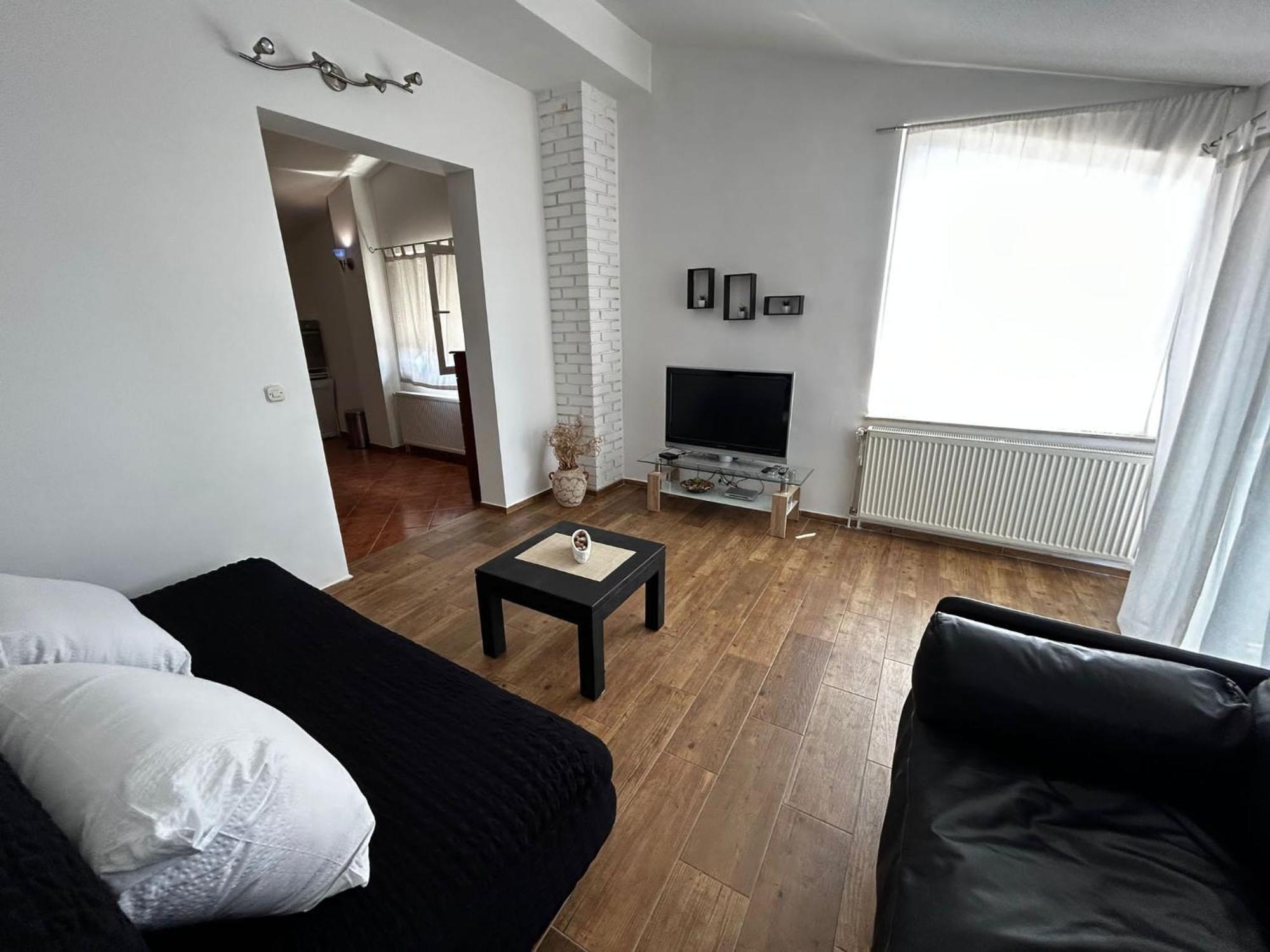 Apartments Petrovic Pirovac Ngoại thất bức ảnh