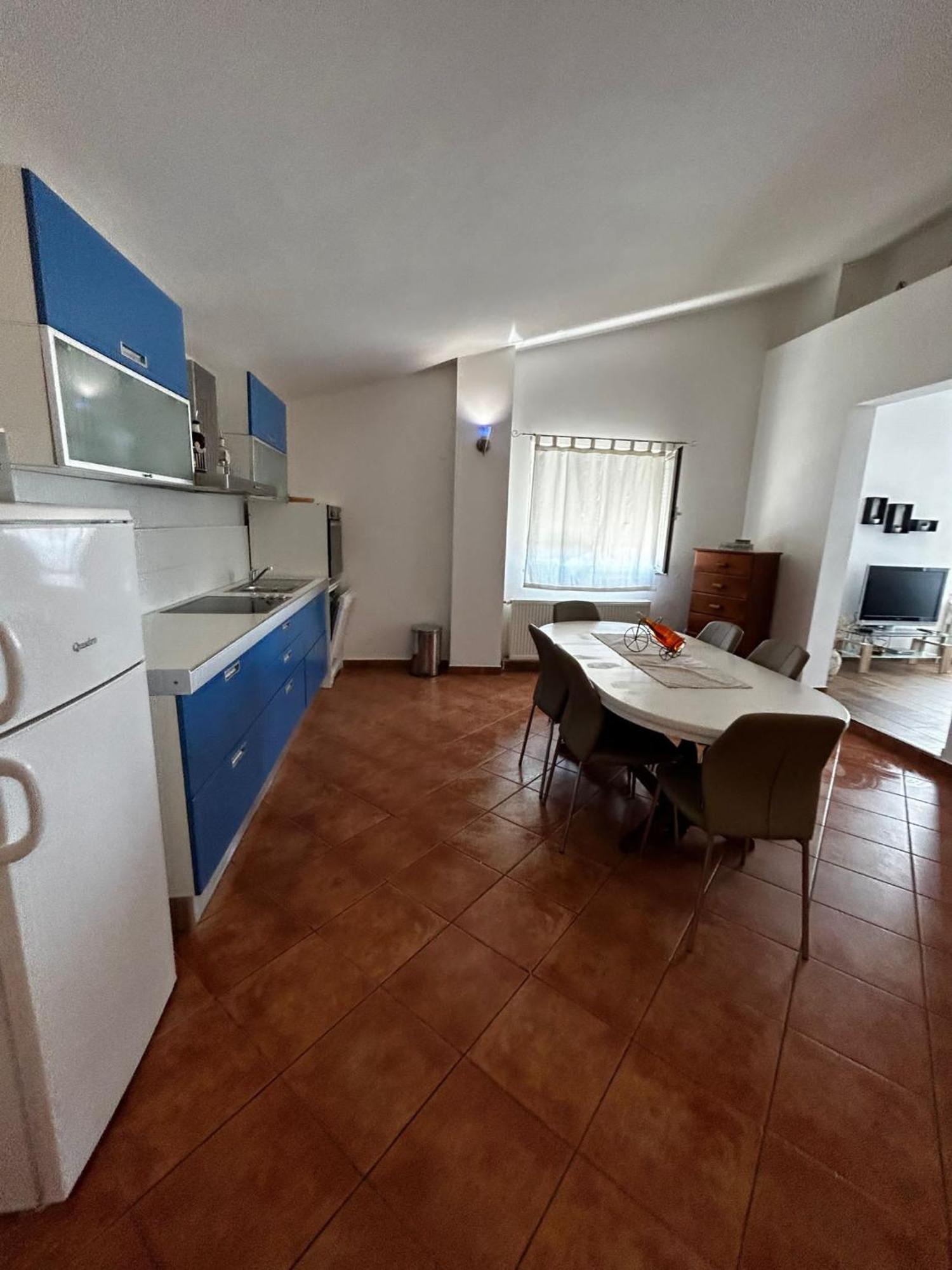 Apartments Petrovic Pirovac Ngoại thất bức ảnh